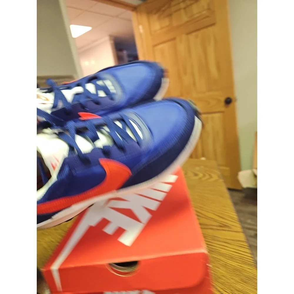 Nike waffle debut